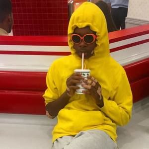 Meet your Posher, Alona